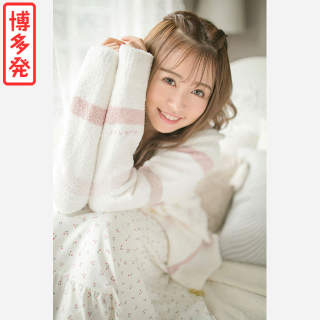 元HKT48・冨吉明日香が初の写真集を発売。卒業から1年の“成長”と“感謝”を！