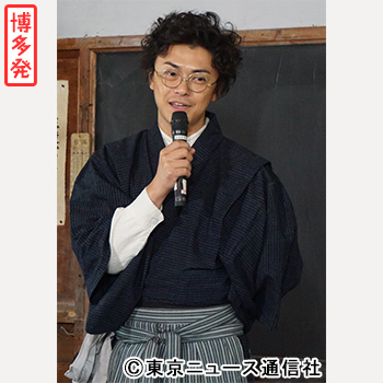 大河ドラマ「いだてん」のロケ現場が公開。中村勘九郎ら熊本弁に「楽しみながら苦戦しています」