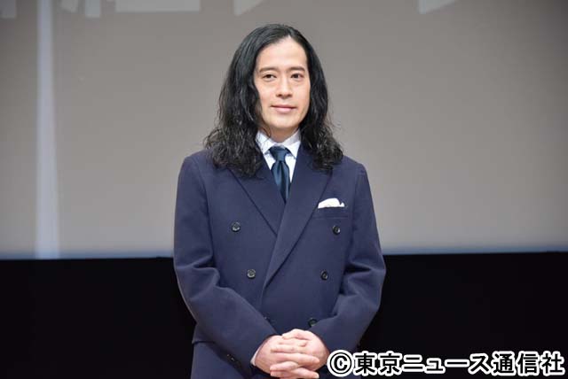 又吉直樹、理想の生前葬は「半生を朗読している最中に相方・綾部がハーレーで登場」!?