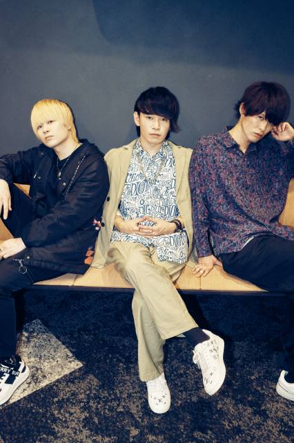 Non Stop Rabbit☆YouTuberとしても注目を集める3人組バンドがメジャーデビュー！