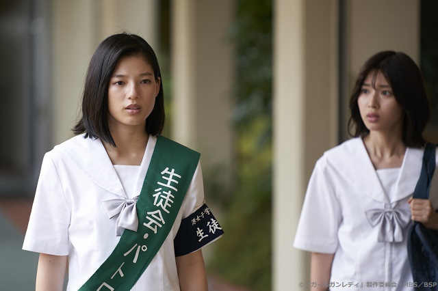 夏菜（伊藤萌々香）＆秋帆（出口夏希）、小春（白石聖）には言えない大きな隠しごとが――「ガールガンレディ」第2話