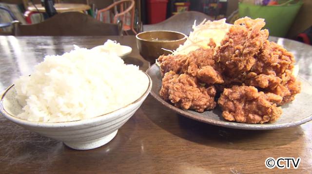 “オモウマい”サービス精神！ てんこ盛りの“小サイズ”料理や200円のラーメンが登場