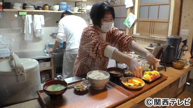 「食」と「住」で愛する地元の再生を。人口減少が進む町で朝めし「あるべ」を営む菊地未来に密着