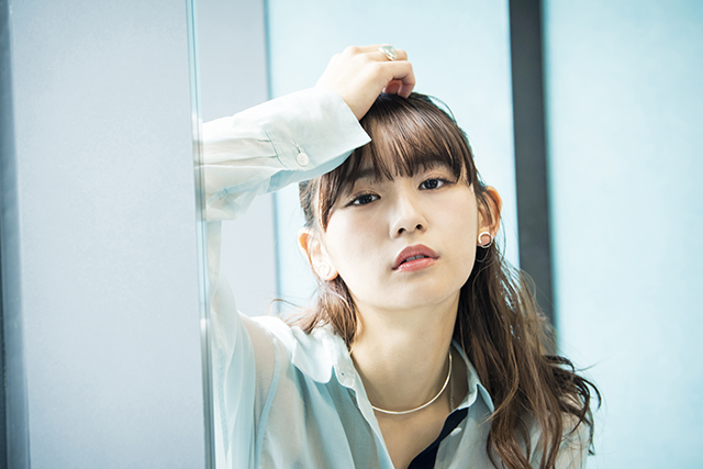 浅川梨奈、「悪魔とラブソング」で歌への苦手意識を克服！ 「飯島寛騎さん演じる目黒のピアノに支えられました」