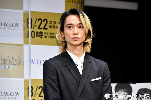 松岡昌宏、「密告はうたう」共演の後輩・戸塚祥太からの「女性だったら完全に落ちる」の言葉に赤面!?