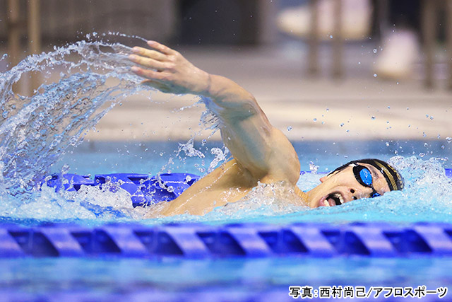 パラ 水泳（富田宇宙）写真：西村尚己/アフロスポーツ