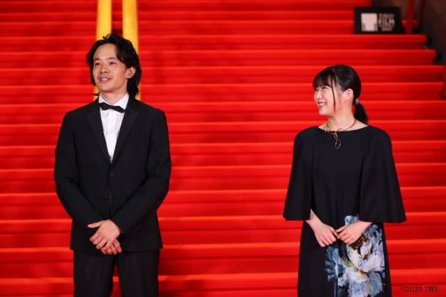 「第34回東京国際映画祭」開幕！ 池松壮亮、伊藤沙莉ら豪華ゲストがレッドカーペットに登場