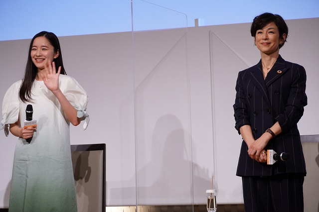 堀田真由は「Tシャツヤーン」、鈴木保奈美は「靴磨き」に挑戦したい！ SDGsドラマ「木のストロー」で再共演