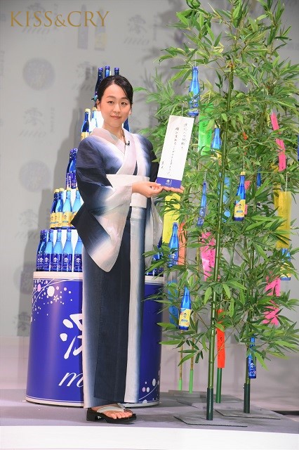 浅田真央がスパークリング清酒「澪」のイベントに登場！「日々挑戦して、自分自身が進化していけるように」