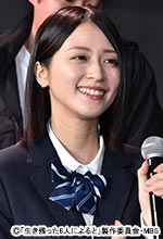 「生き残った6人によると」会見：佐々木舞香／明美