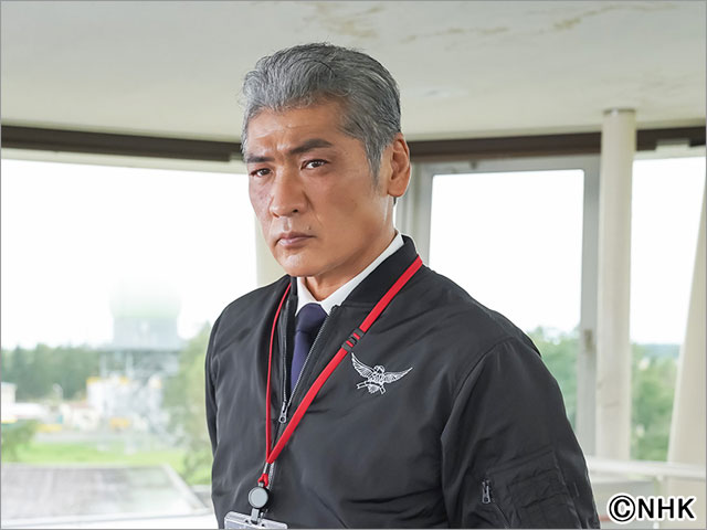 吉川晃司が航空学校の鬼教官に。「舞いあがれ！」で福原遥、目黒蓮らを指導