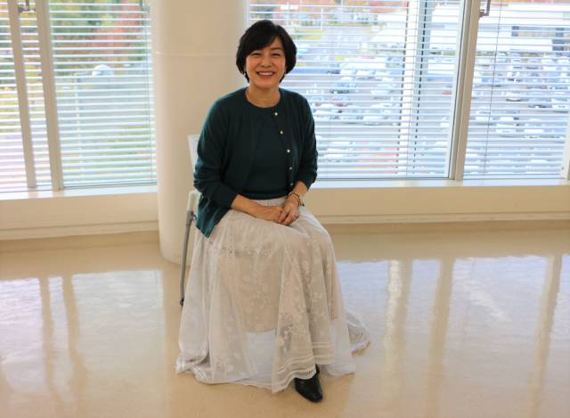 【「明石家サンタ」インタビュー・前編】八木亜希子、30年で初めて知ったこと「結構緻密にやってたんだって（笑）」