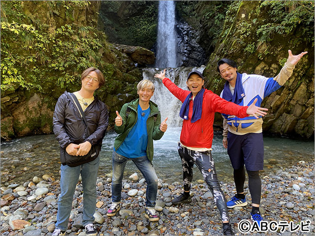 純烈、最初で最後の4人旅！“47都道府県で歌う”目標達成ラストの鳥取を満喫