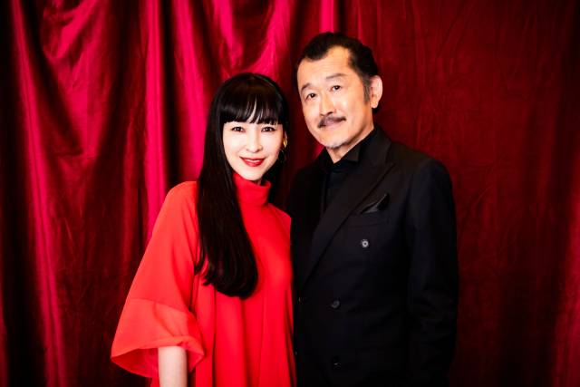 「unknown」で話題の“チャーミングすぎる吸血鬼夫婦”、麻生久美子＆吉田鋼太郎がその魅力を語る！ さらに、高畑充希＆田中圭への思いも明らかに