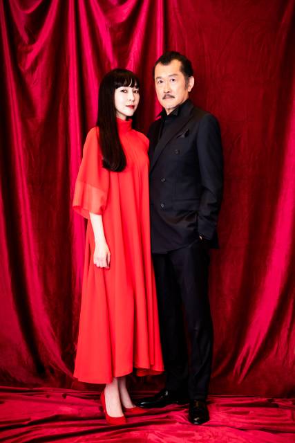 「unknown」で話題の“チャーミングすぎる吸血鬼夫婦”、麻生久美子＆吉田鋼太郎がその魅力を語る！ さらに、高畑充希＆田中圭への思いも明らかに