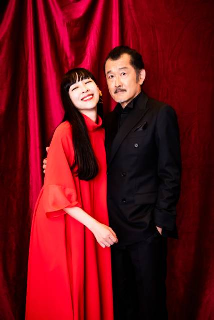 「unknown」で話題の“チャーミングすぎる吸血鬼夫婦”、麻生久美子＆吉田鋼太郎がその魅力を語る！ さらに、高畑充希＆田中圭への思いも明らかに