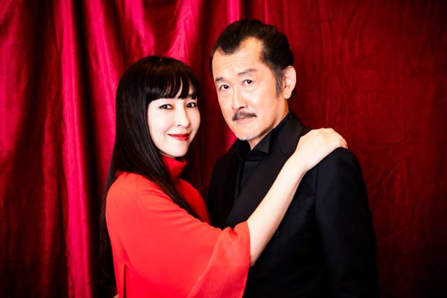 「unknown」で話題の“チャーミングすぎる吸血鬼夫婦”、麻生久美子＆吉田鋼太郎がその魅力を語る！ さらに、高畑充希＆田中圭への思いも明らかに