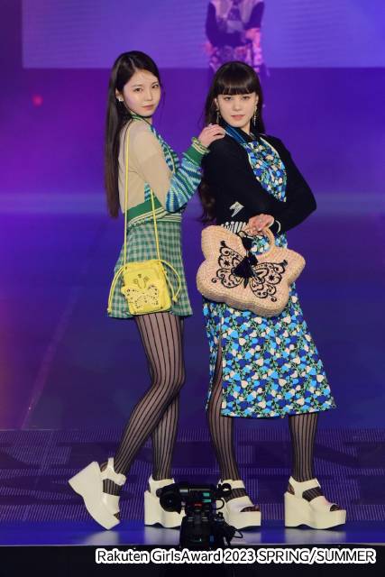 「Rakuten GirlsAward 2023 SPRING/SUMMER」AYAKA&NINA
