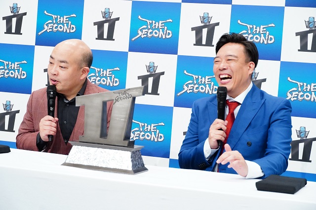 「漫才やろうな」「漫才やりましょう」。結成19年の漫才師・ギャロップが「THE SECOND」初代王者に！【優勝会見リポート】