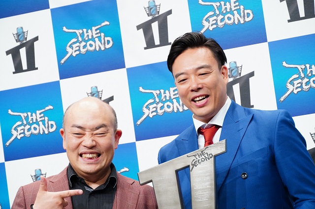 「漫才やろうな」「漫才やりましょう」。結成19年の漫才師・ギャロップが「THE SECOND」初代王者に！【優勝会見リポート】