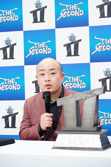 「漫才やろうな」「漫才やりましょう」。結成19年の漫才師・ギャロップが「THE SECOND」初代王者に！【優勝会見リポート】