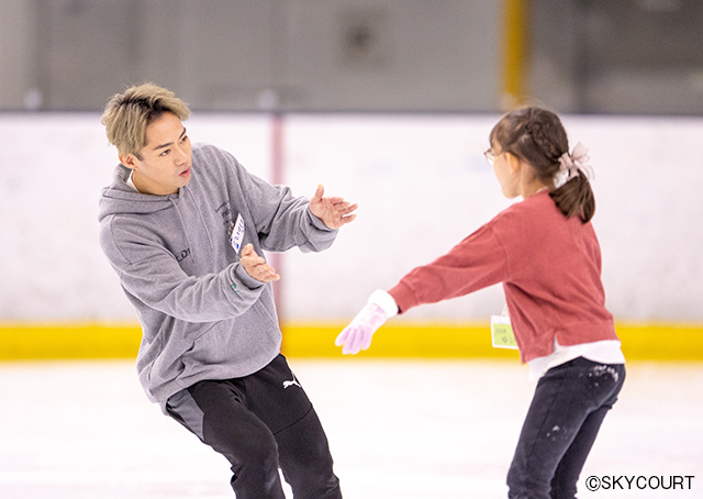 村元哉中＆高橋大輔がスケート教室の先生に！「アイスダンスをやって教え方も変わりました」