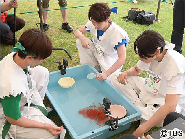 Snow Man・ラウール、渡辺翔太、阿部亮平が“金魚すくい選手権”で日本一に本気でチャレンジ！