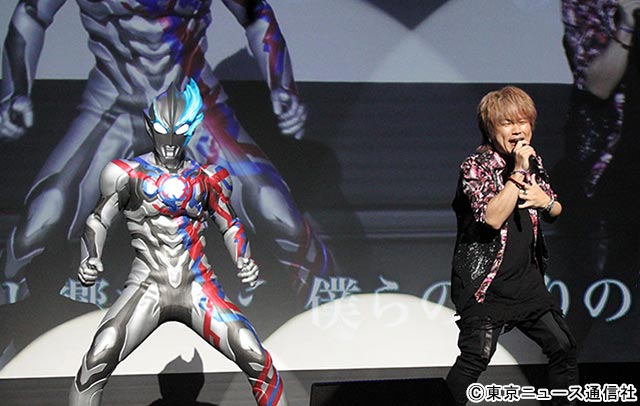 「ウルトラマンブレーザー」のプレミア発表会にキャスト、主題歌アーティスト、さらに新怪獣が集結！