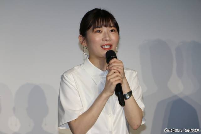 「シッコウ!!〜犬と私と執行官〜」完成披露試写会に伊藤沙莉らキャストが登壇！ 中島健人は“全力ものまね”で赤面!?