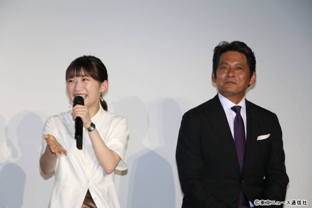 「シッコウ!!〜犬と私と執行官〜」完成披露試写会に伊藤沙莉らキャストが登壇！ 中島健人は“全力ものまね”で赤面!?