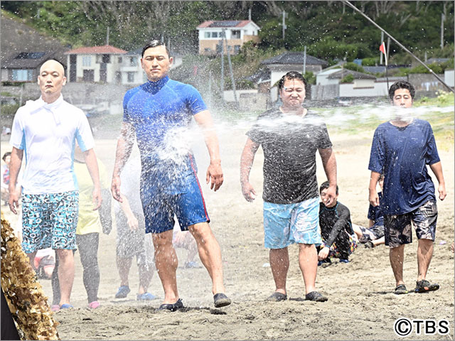 内村光良に変わる“水王”は誰だ!? ロッチ、チョコプラら真剣勝負！「すごいメンバーが、ただただ体を張っている珍しい番組」