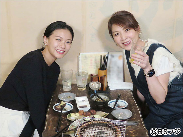 飯島直子が安田顕とサシ飲み！「数年ぶりでしたが、会っていない時間を感じませんでした」