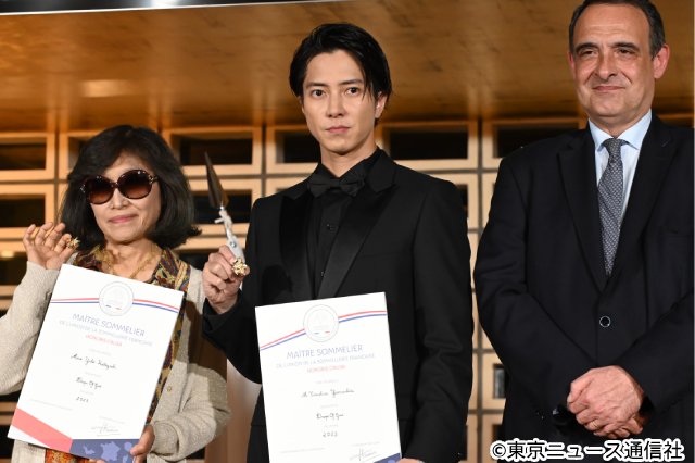 山下智久、日本人初の名誉ソムリエを授賞！「ワインに恋をしてしまって、セラーも購入してコレクションしています」