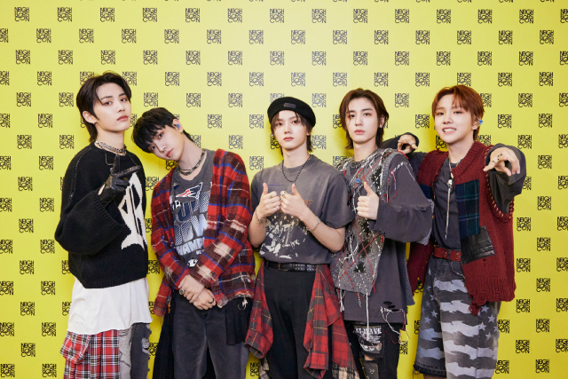 NCT DREAM、WayV、NiziU、BOYNEXTDOOR、POWが熱演！ Kアリーナ横浜で初開催の「Neighbors Con」にファンが熱狂