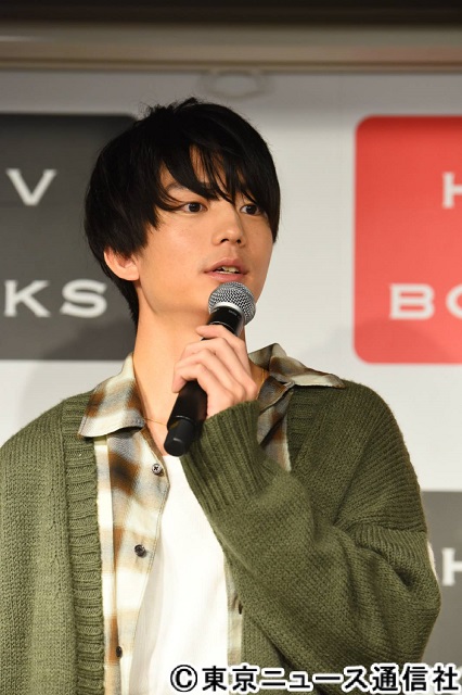 伊藤健太郎がカレンダー発売イベントに登場！「『クールだけじゃない』というのを出していきたい」