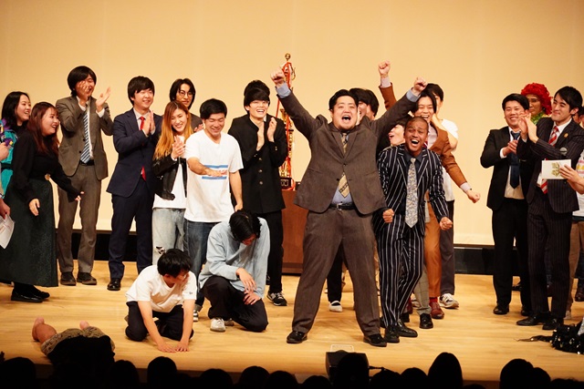 センチネルが太田プロライブ「月笑」初の年間王者に！「最高です!!」「これを皮切りに、いろんな賞レースで結果を残したい」【優勝会見リポート】