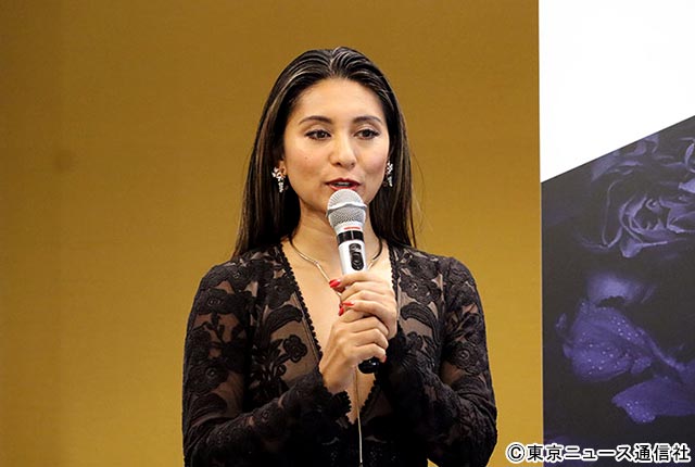 「夫婦の秘密」臼田あさ美、剛力彩芽らが制作発表に登場。キスシーン初挑戦の若手に臼田が大人の発言！