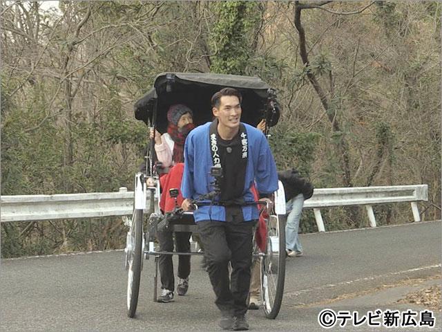 槙野智章、地元・広島を人力車で大爆走！ 鍛えた脚力を生かして尾道で触れ合い旅