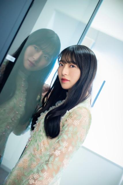 卒業を控えるSTU48・今村美月が初の写真集へ込めた思い――「パフォーマンスすることが生きがいだと感じた7年間でした」