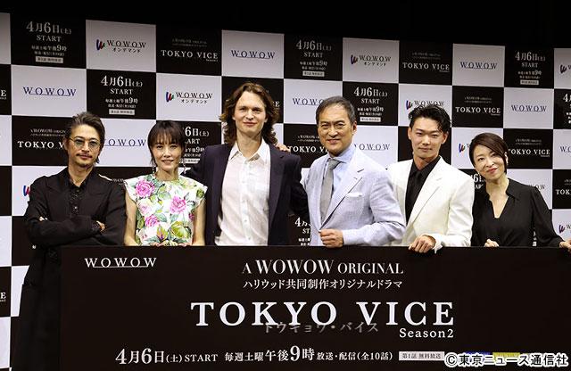 「TOKYO VICE Season２」舞台あいさつ。アンセル・エルゴートの誕生日を渡辺謙らが祝福