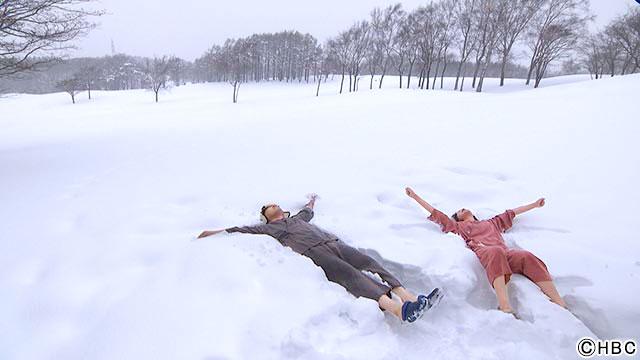 大江裕＆堀内美里アナ、テントサウナの後に北海道の雪へダイブ／HBC北海道放「大江裕の北海道 湯るり旅」