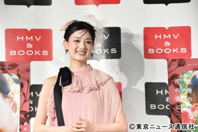 鶴嶋乃愛が1stフォトエッセーを発売！「いつかは小説にも挑戦してみたい」