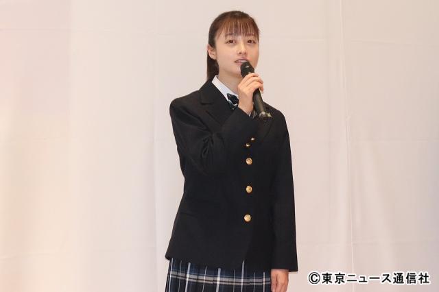 橋本環奈、連続テレビ小説「おむすび」の福岡取材会に出席。地元での撮影に「幸せです」