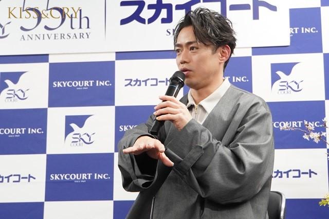 高橋大輔が自身がデザイナーを務めたフルリノベ物件の魅力を紹介！「お花が映える部屋になっています」