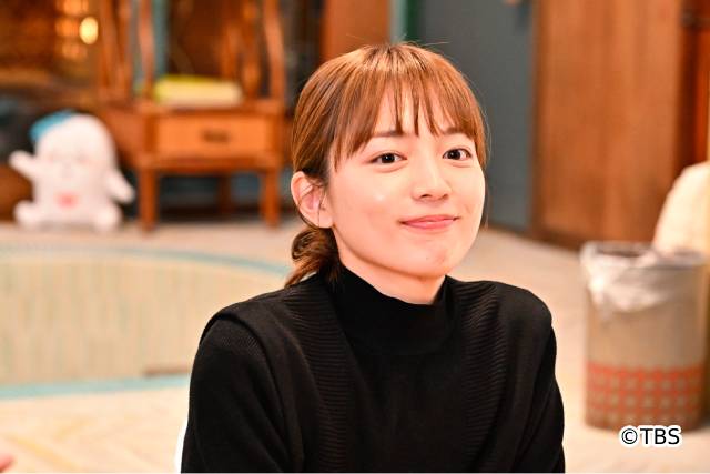 川口春奈主演「9ボーダー」の場面写真が到着！“ボーダー3姉妹”の日常、松下洸平が演じるコウタロウのシーンが初公開