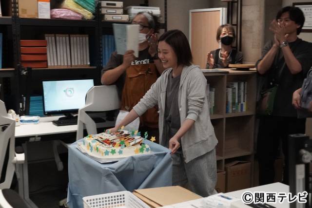 6月生まれの若葉竜也、岡山天音、尾崎匠海。チーム「アンメット」メンバーがサプライズで誕生日をお祝い!