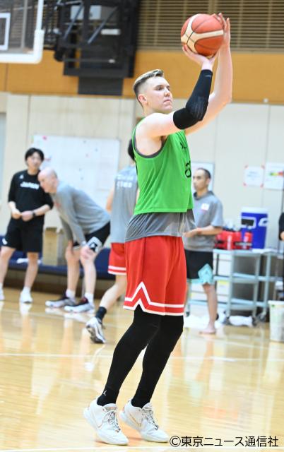 バスケ男子日本代表・強化試合直前合宿フォトリポート。パリ五輪「最終メンバー12人」へのサバイバルがスタート!