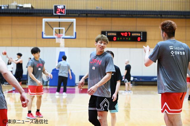 バスケ男子日本代表・強化試合直前合宿フォトリポート。パリ五輪「最終メンバー12人」へのサバイバルがスタート!