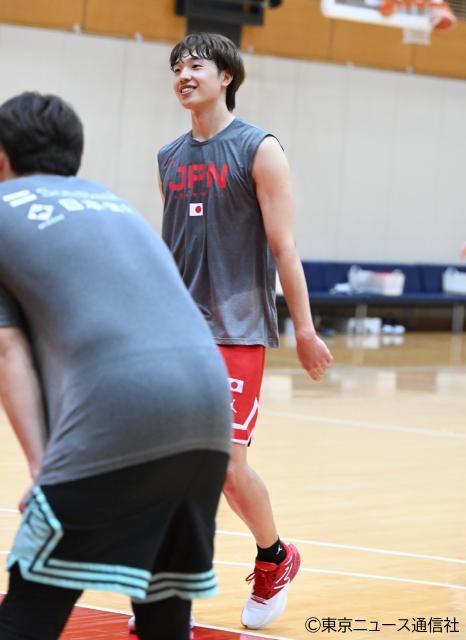 バスケ男子日本代表・強化試合直前合宿フォトリポート。パリ五輪「最終メンバー12人」へのサバイバルがスタート!