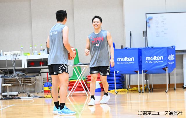 バスケ男子日本代表・強化試合直前合宿フォトリポート。パリ五輪「最終メンバー12人」へのサバイバルがスタート!